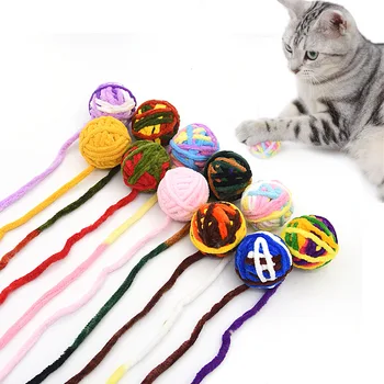 Игрушки для домашних кошек саморазвлекательны: жуйте и дразните кошек игрушечными шариками, цветными шерстяными шариками, кошачьими принадлежностями, игрушками-непоседами для кошек, аксессуарами
