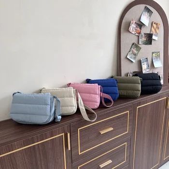 Корейская новая осенне-зимняя стеганая сумка для одежды с откидной крышкой, легкая и универсальная Маленькая квадратная сумка через плечо