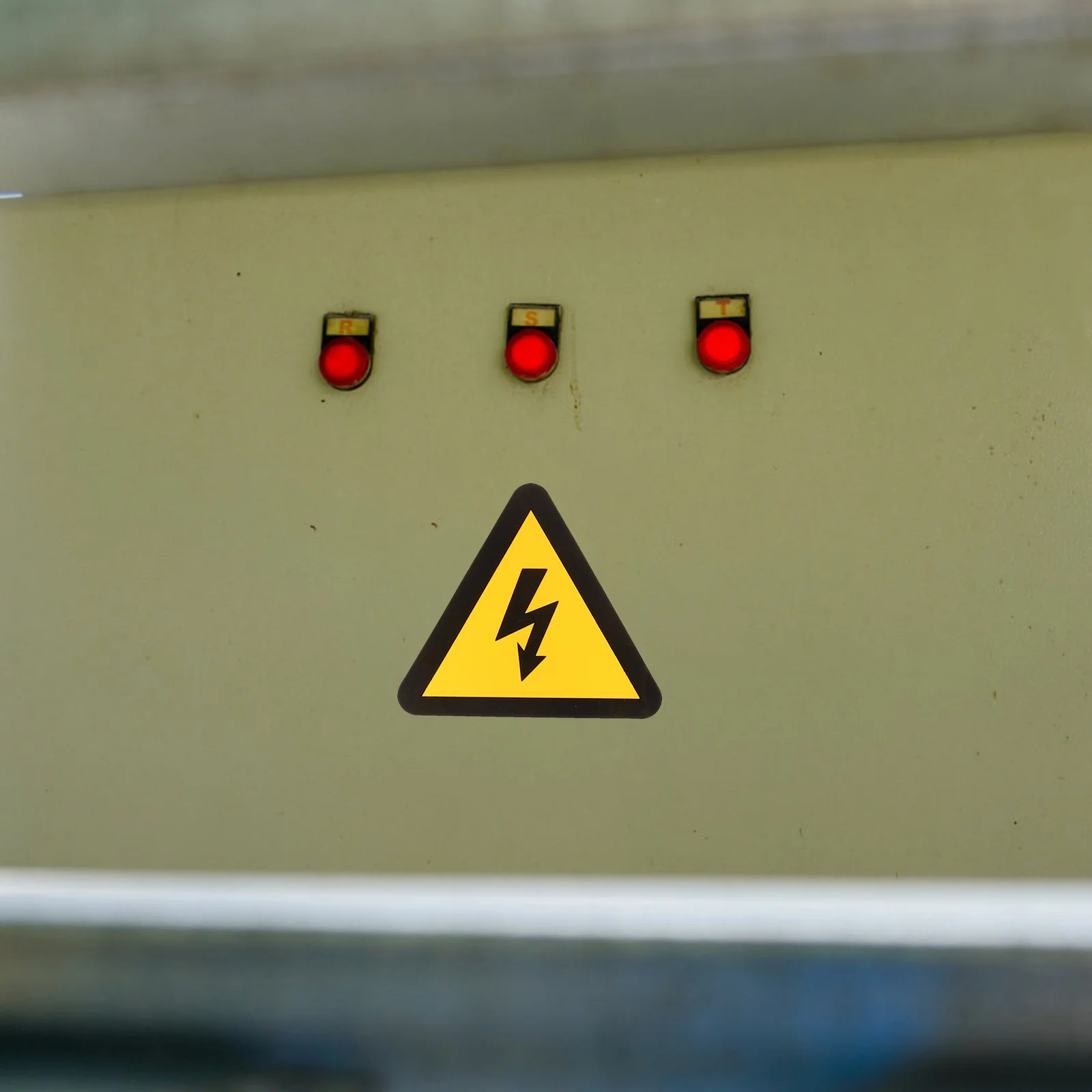 Желтые наклейки Tofficu, опасность поражения электрическим током, Виниловая наклейка с высоким напряжением, поражение электрическим током Отключите питание Перед - 1