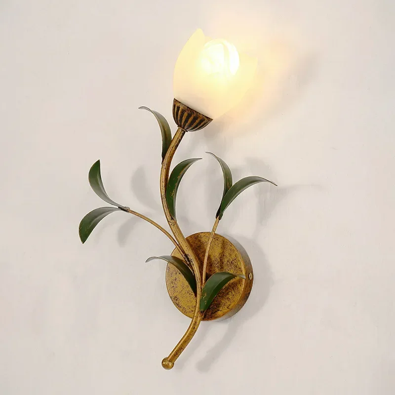 Французский пасторальный Романтический цветочный настенный светильник Декоративный Европейский Ретро прикроватный светильник для спальни Sonce Стеклянная лампа в форме ветки - 2
