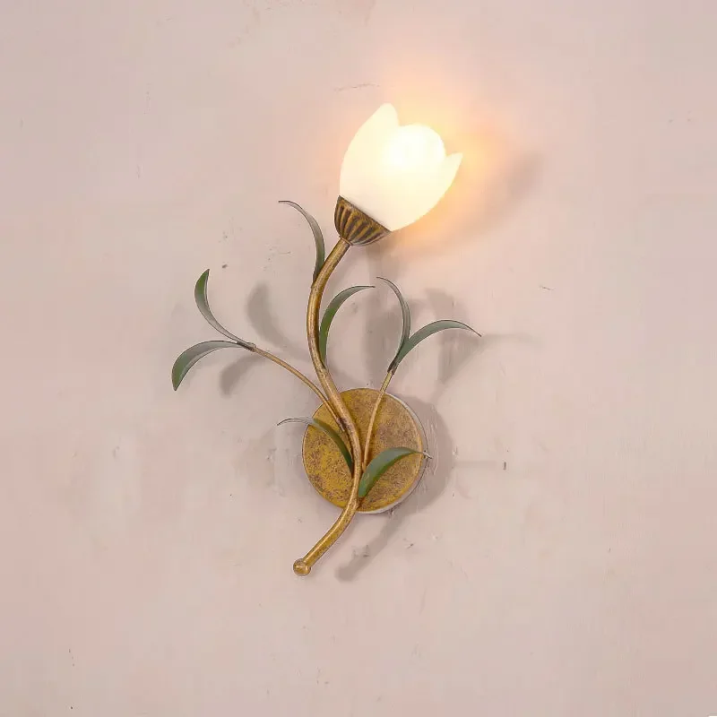 Французский пасторальный Романтический цветочный настенный светильник Декоративный Европейский Ретро прикроватный светильник для спальни Sonce Стеклянная лампа в форме ветки - 3