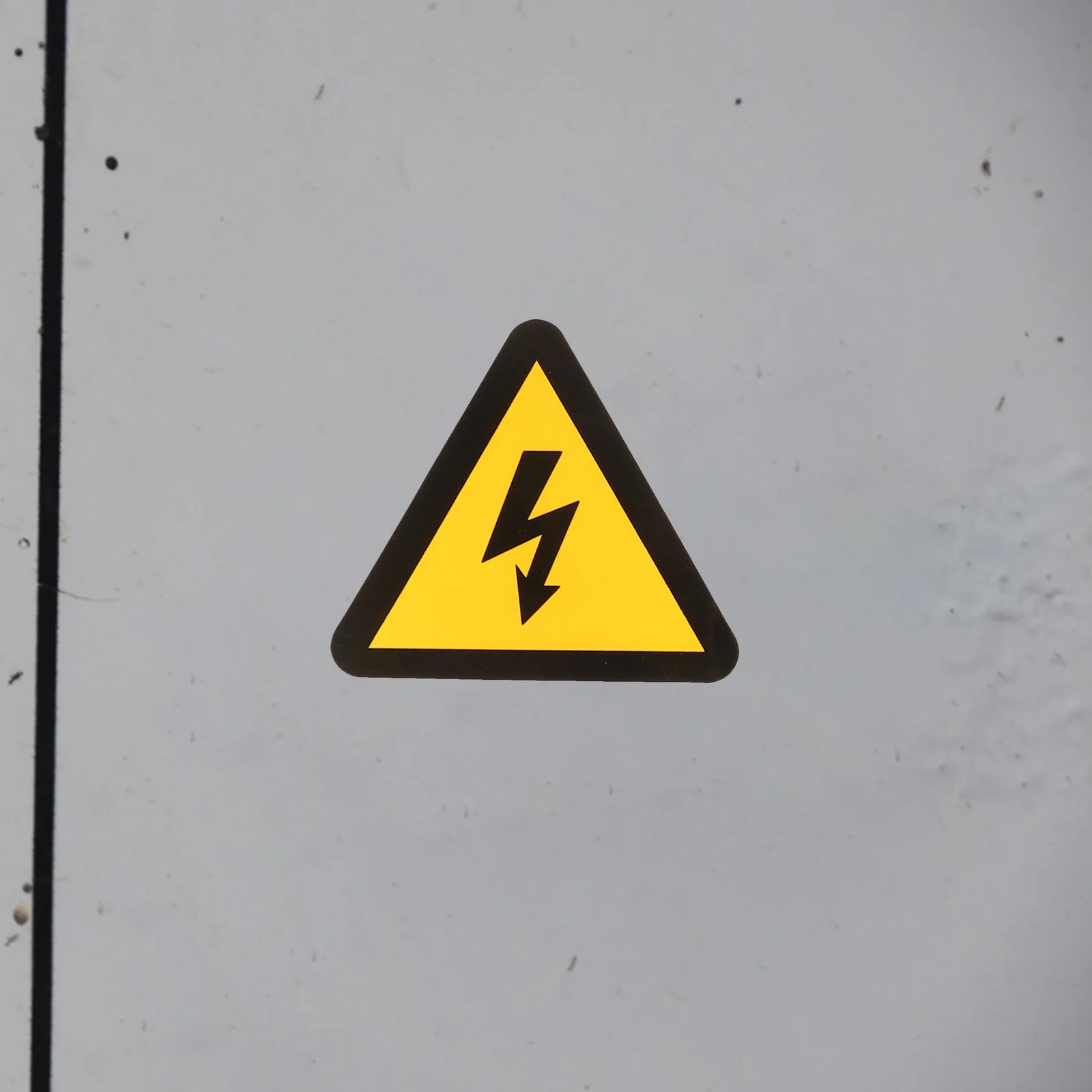 Желтые наклейки Tofficu, опасность поражения электрическим током, Виниловая наклейка с высоким напряжением, поражение электрическим током Отключите питание Перед - 3