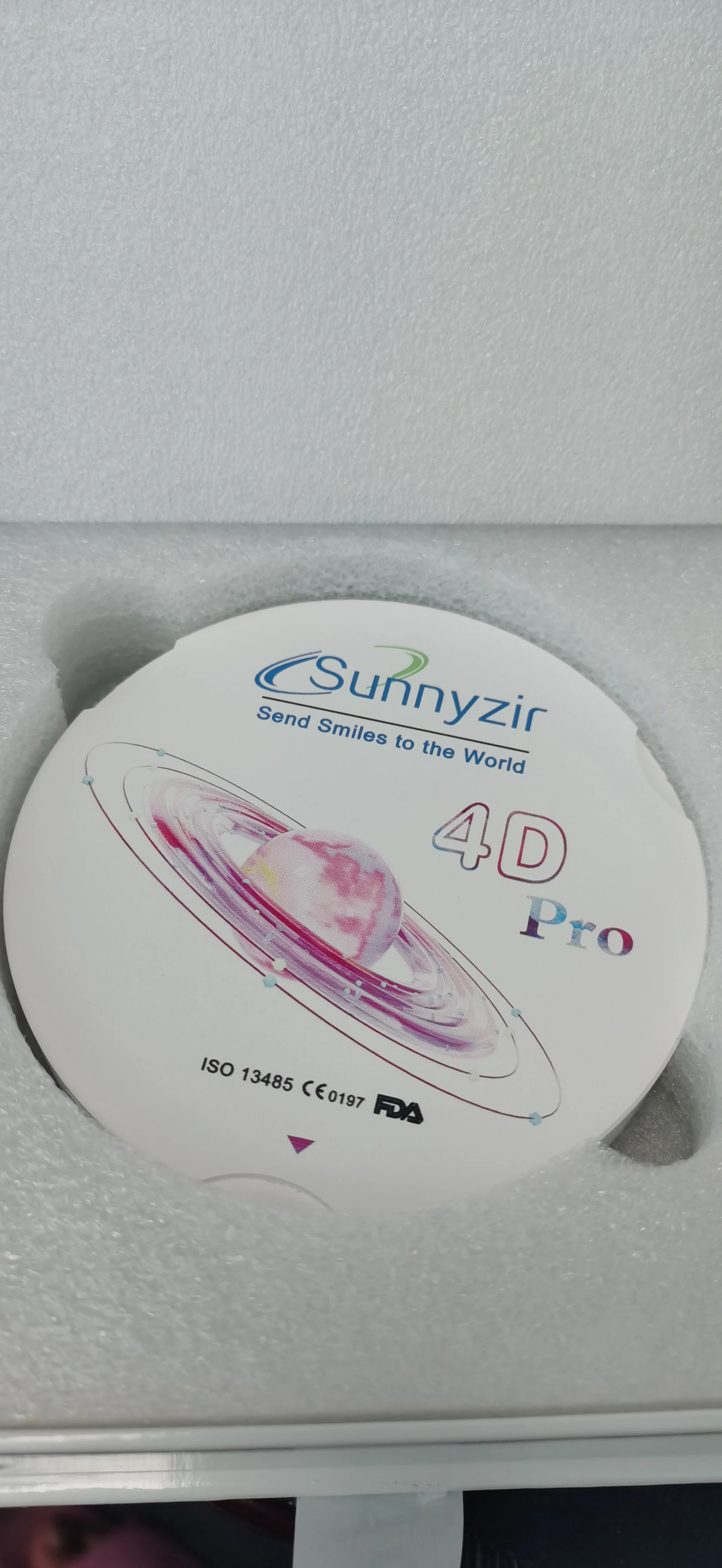 Sunnyzir Стоматологический цирконий Многослойная Открытая система 98 * 14 мм Стоматологический циркониевый блок CAD CAM Прозрачность 57% Прочность ≥1200 - 4